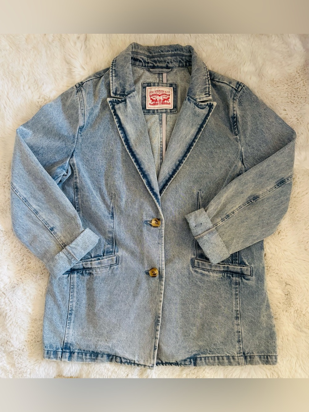 Levi’s Light Wash Denim Blazer Size: Large